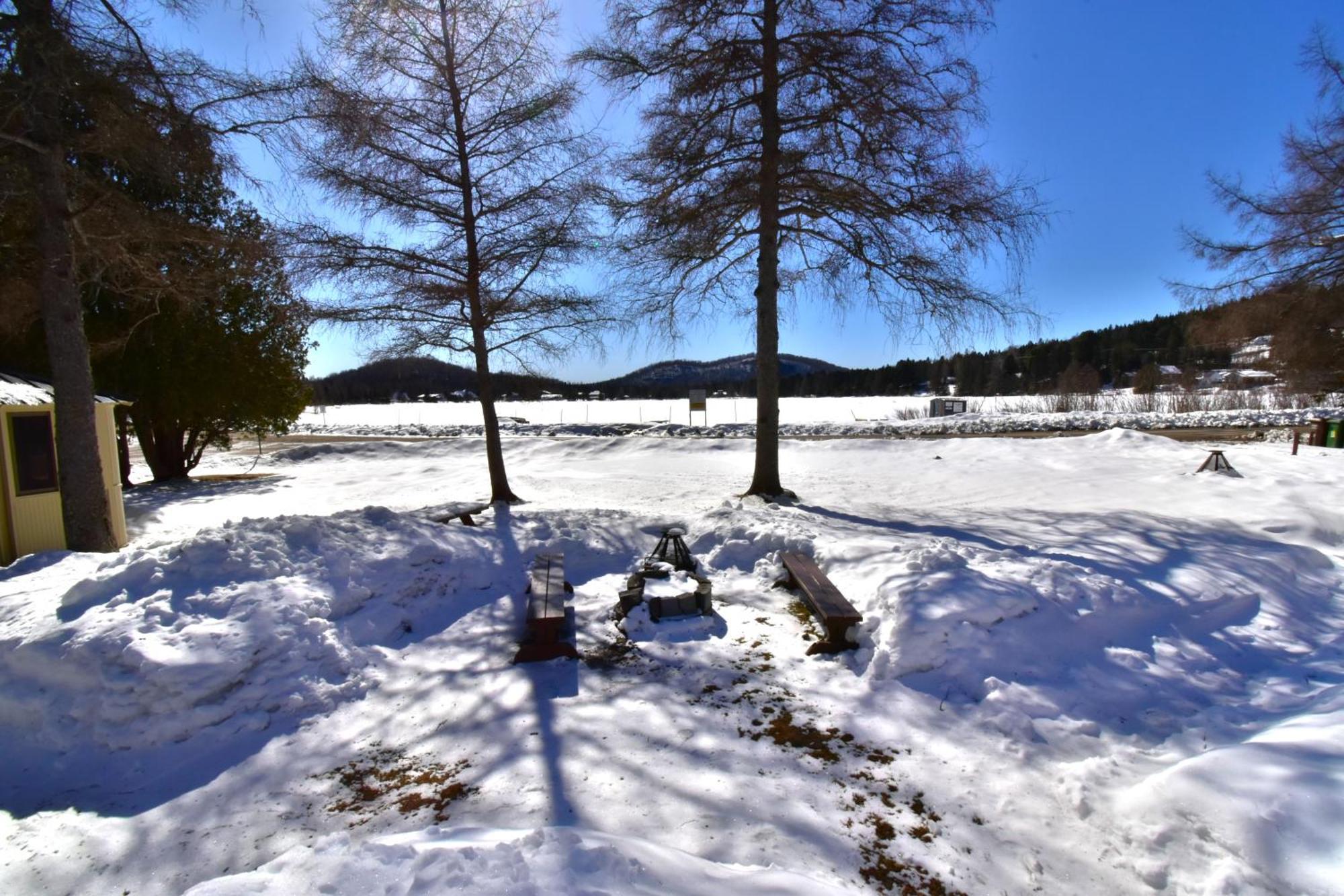 Emme Chalets Sainte-Lucie-de-Doncaster Екстериор снимка