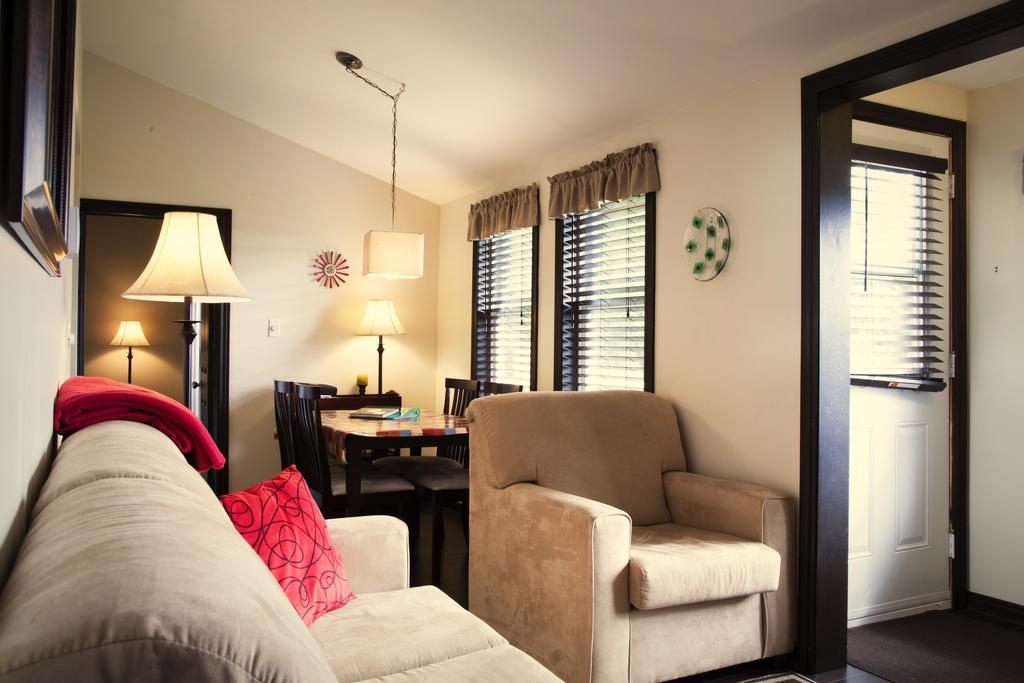 Emme Chalets Sainte-Lucie-de-Doncaster Стая снимка