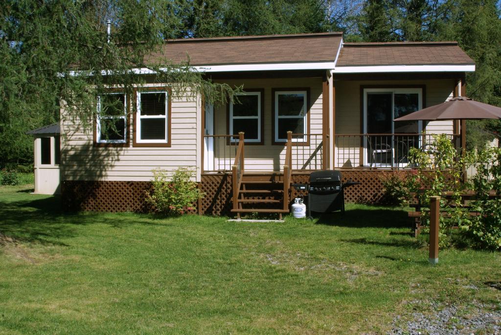 Emme Chalets Sainte-Lucie-de-Doncaster Стая снимка